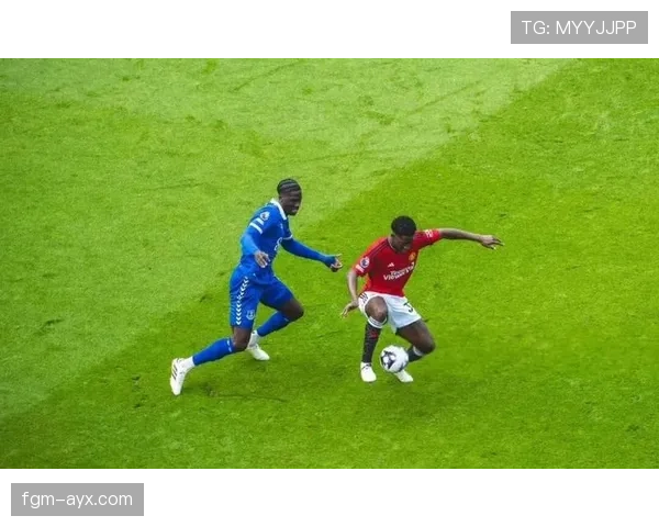 面对阿森纳高位逼抢:奥纳纳的出球能力挑战 面对阿森纳高位逼抢:奥纳纳的出球能力挑战